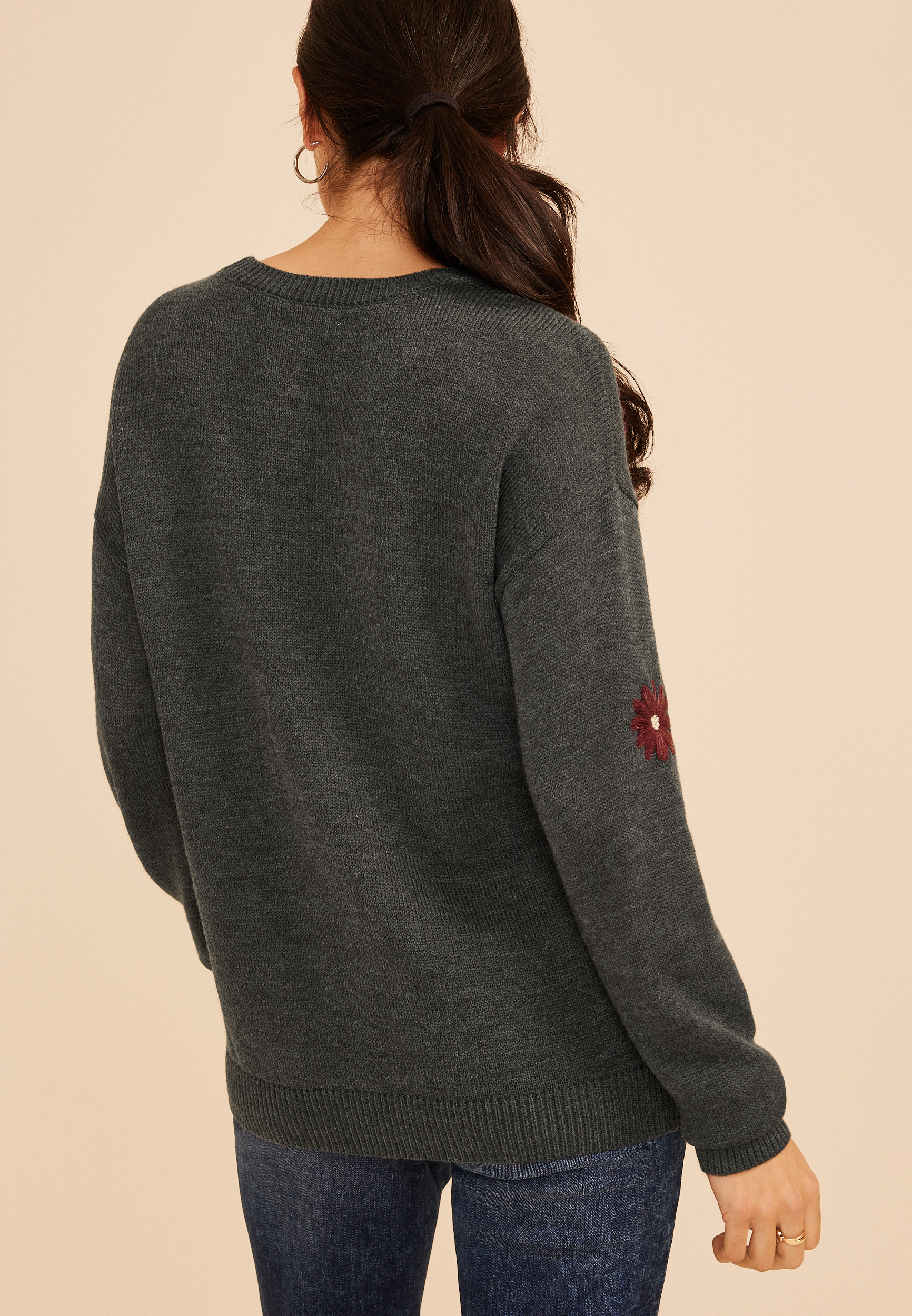 Embroidered Floral Crew Neck Sweater, C1942, large