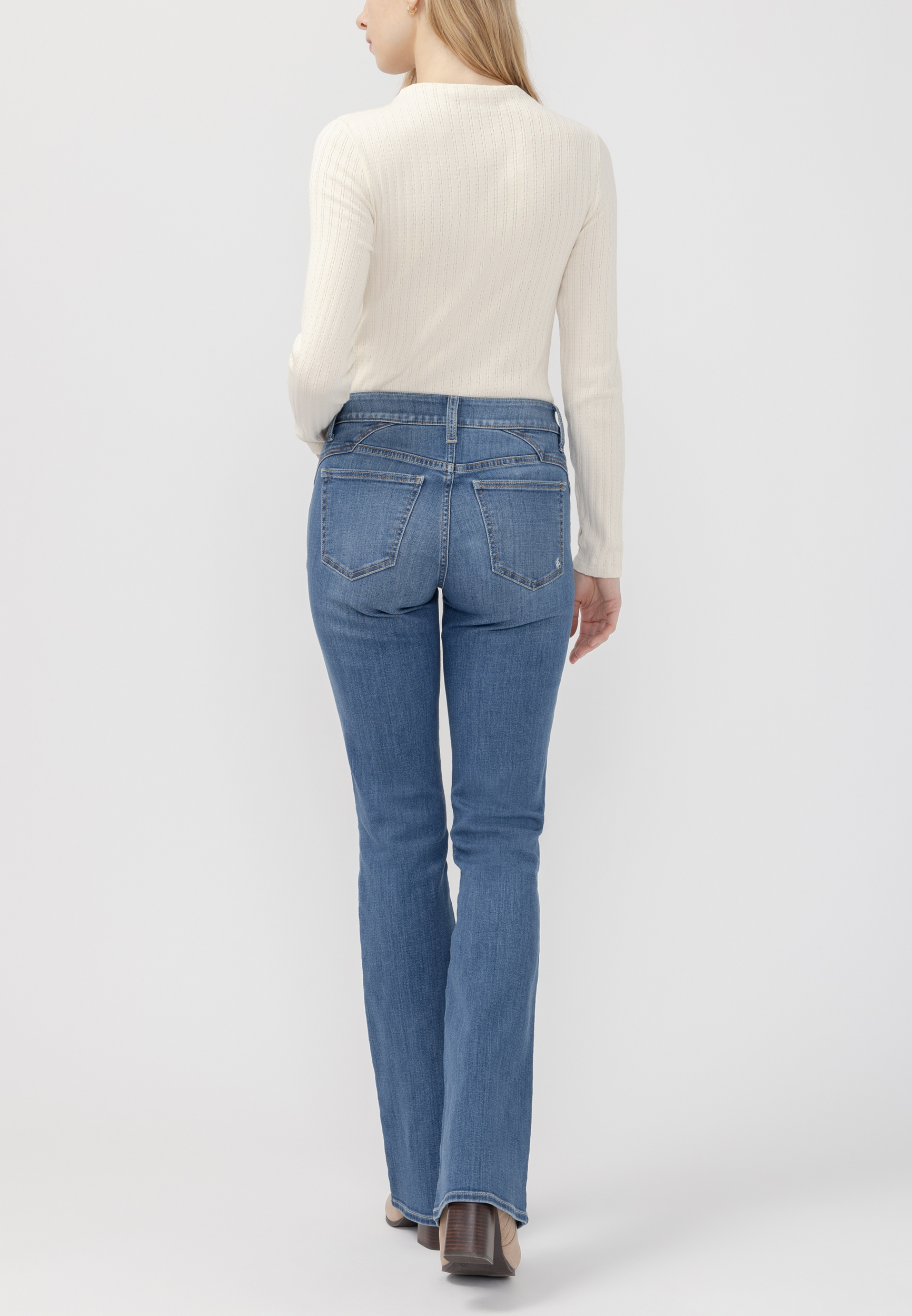Silver Jeans Co. ® Elyse Curvy Mid Rise Western Pocket Bootcut Jean, C3337, large