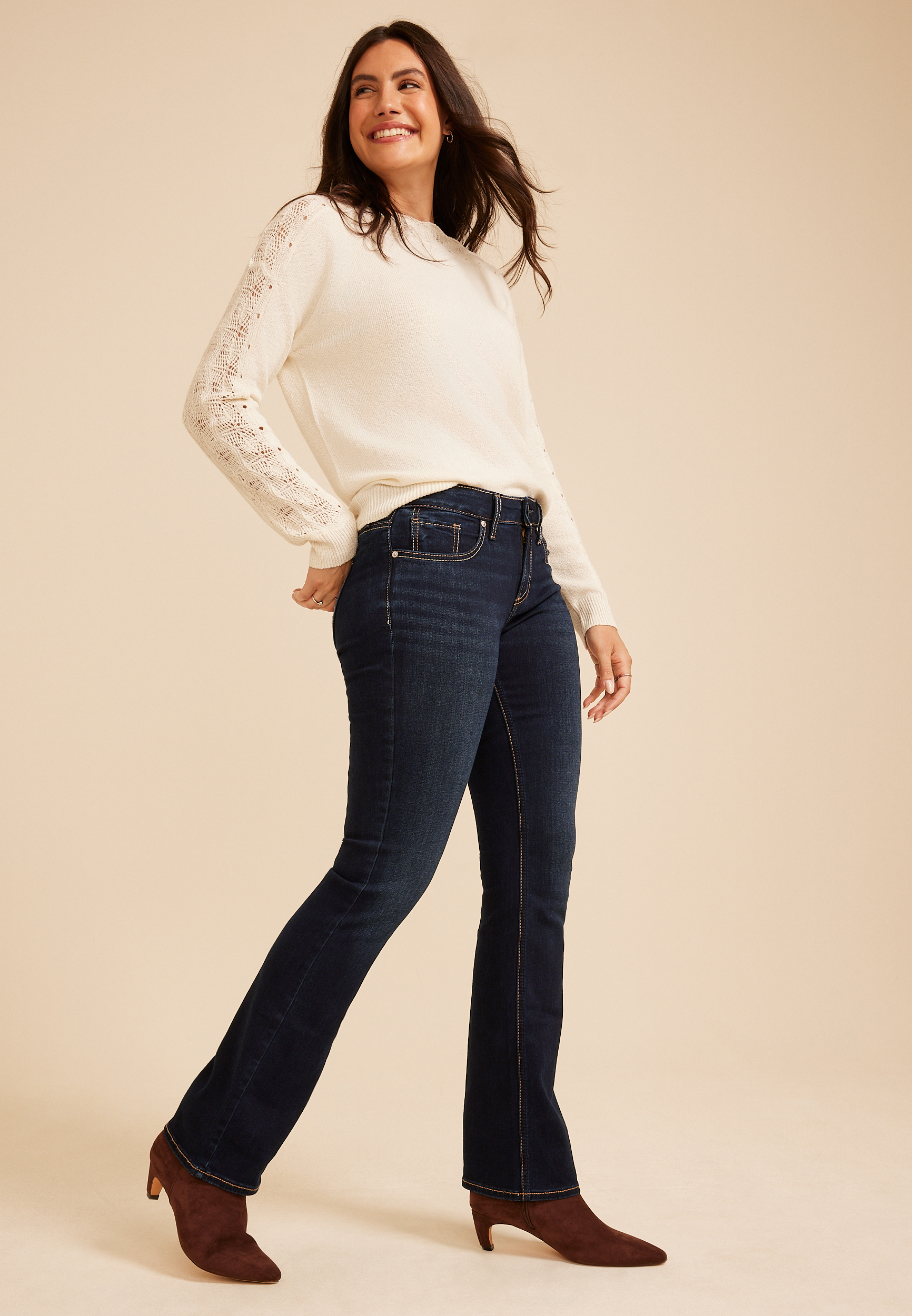 Silver Jeans Co.&reg; Suki Curvy Mid Rise Thick Stitch Pocket Slim Boot Jean