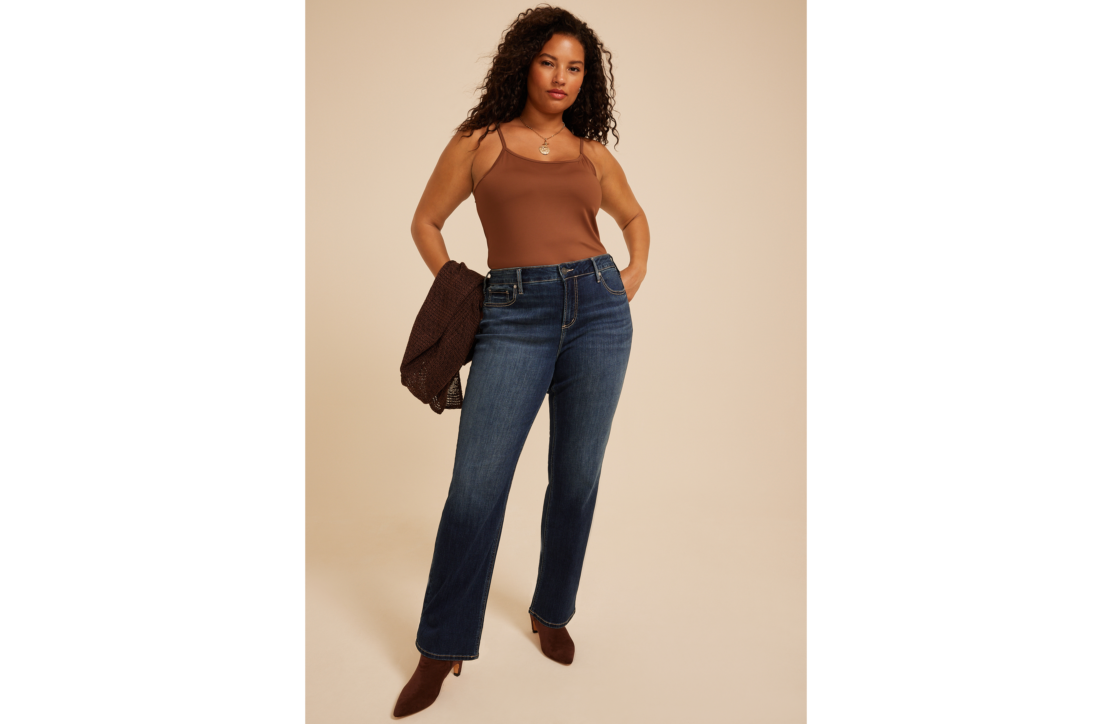 Plus Silver Jeans Co.®Elyse Curvy Mid Rise Luxe Stretch Straight Jean