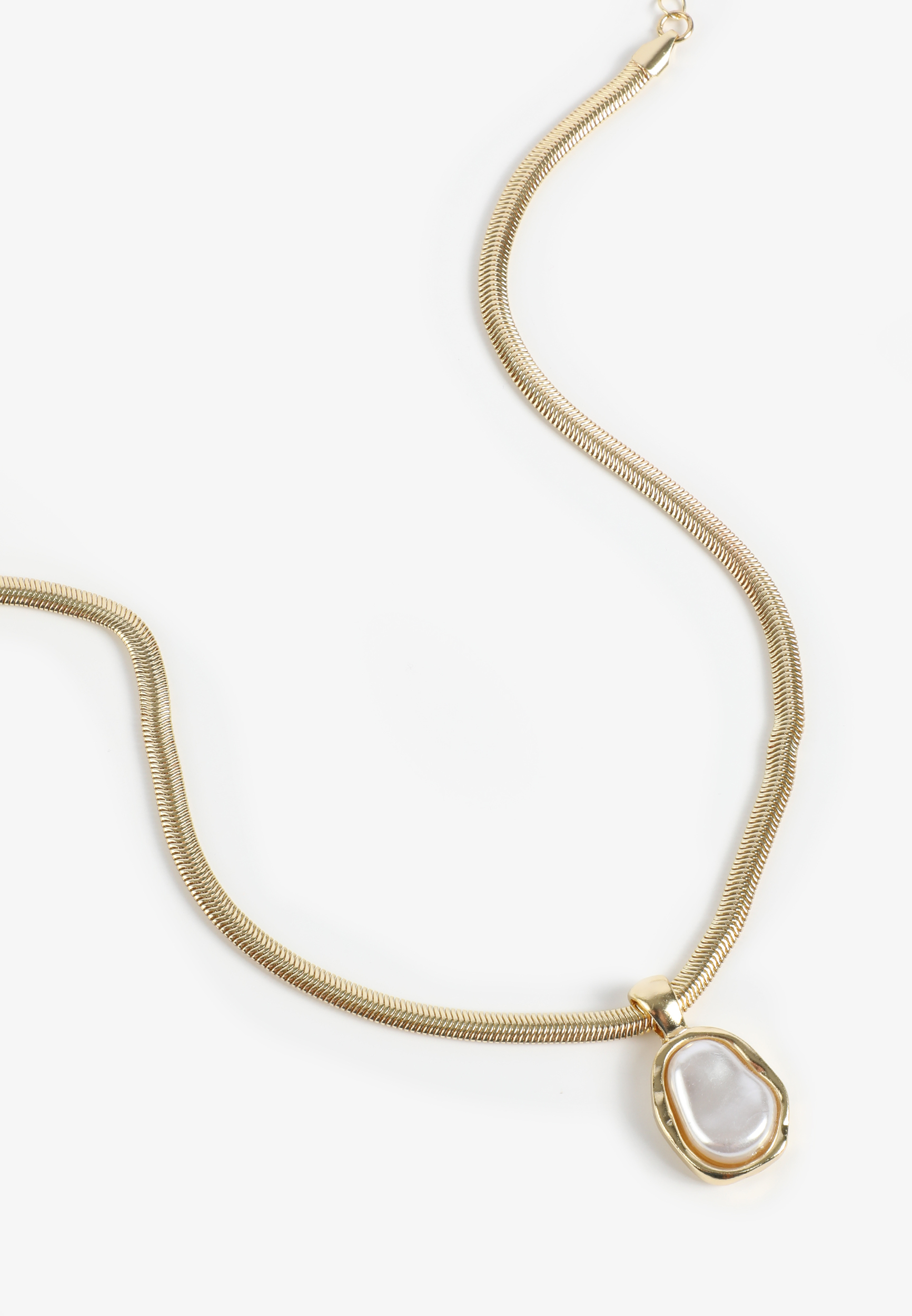 Gold Faux Pearl Pendant Necklace