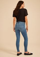 m jeans by maurices&trade; Cool Comfort Mid Rise Pork Chop Pocket Jeggings, C3337, small