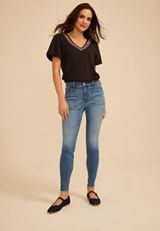 m jeans by maurices&trade; Cool Comfort Mid Rise Pork Chop Pocket Jeggings, C3337, small