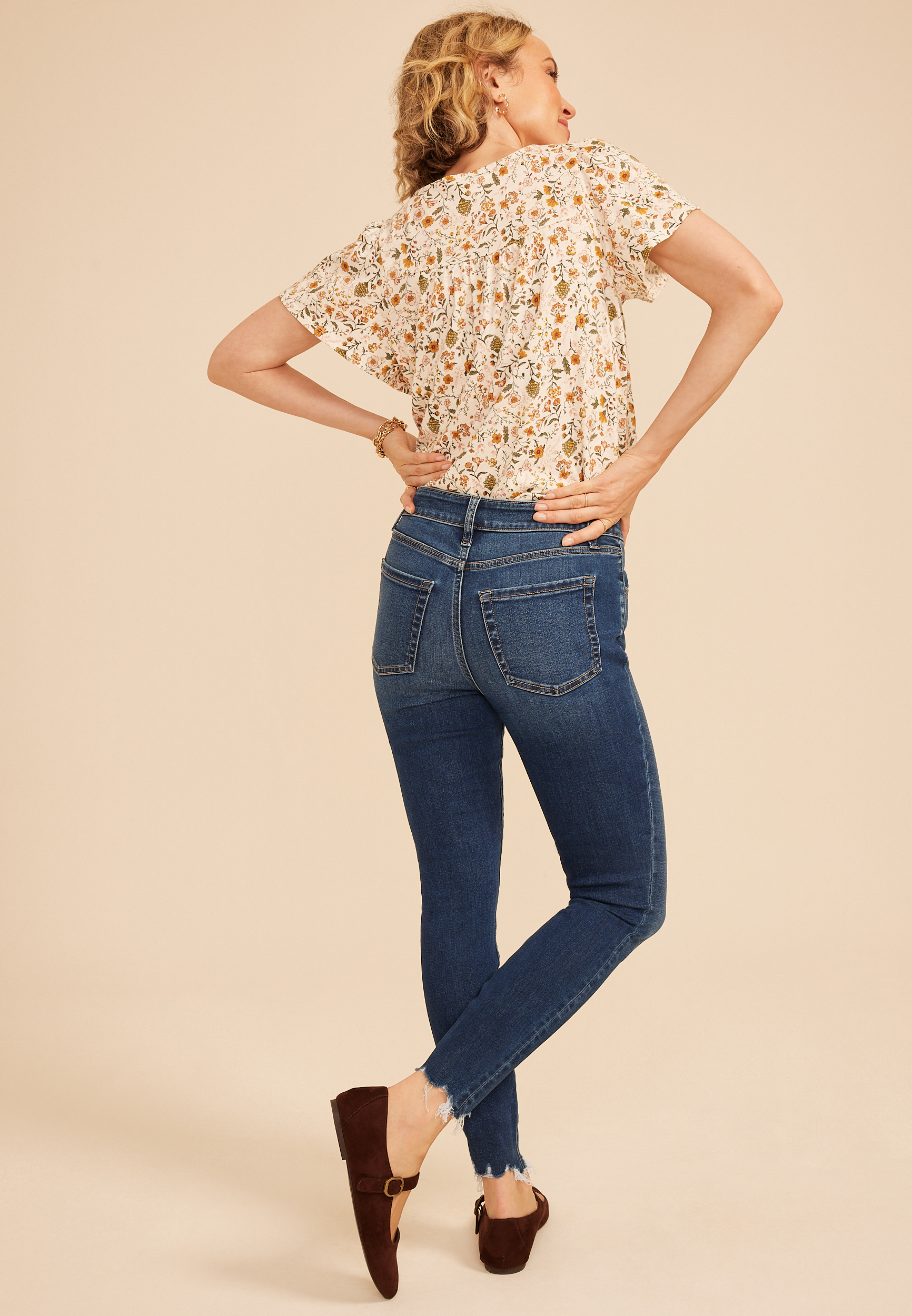m jeans by maurices&trade; Cool Comfort High Rise Ripped Hem Ankle Jegging, C258, large