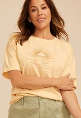 Plus Size Sun Embroidered Standard Fit Graphic Tee, C6548, small