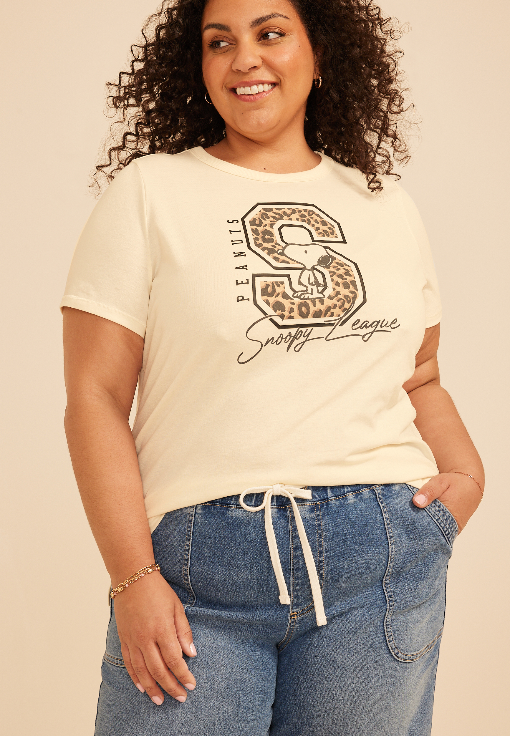 Plus Size Peanuts Snoopy League Classic Fit Graphic Tee