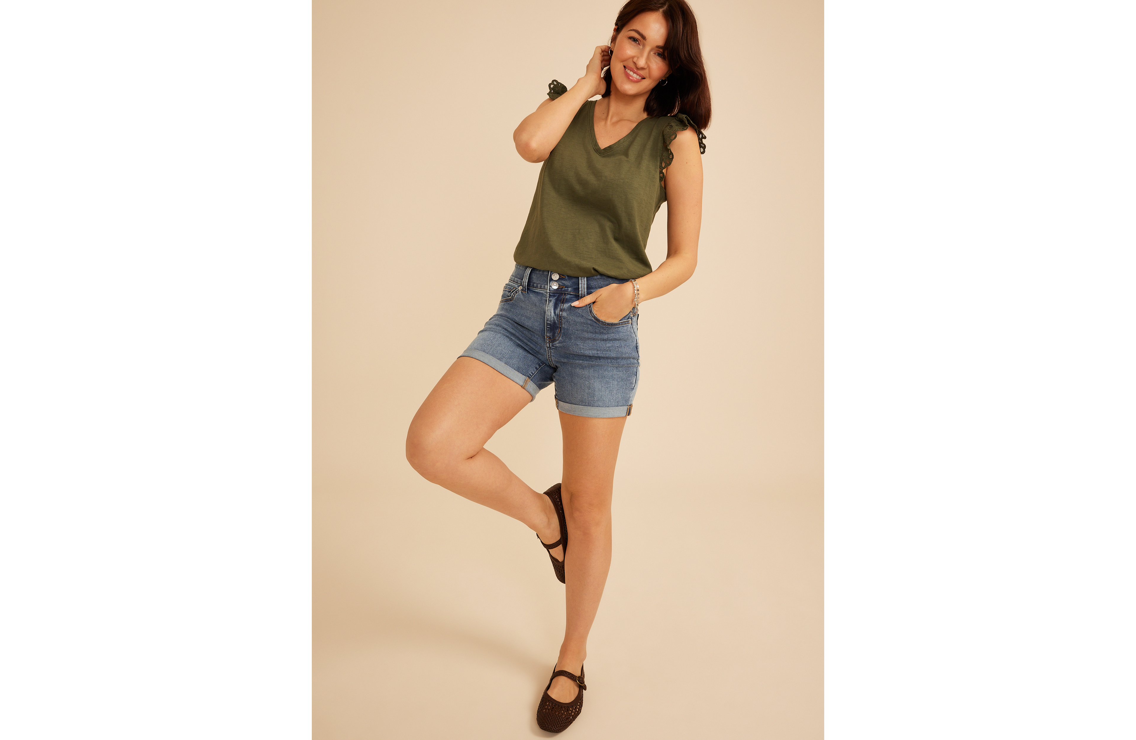 m jeans by maurices™ Classic High Rise Double Button Rolled Hem 5in Short
