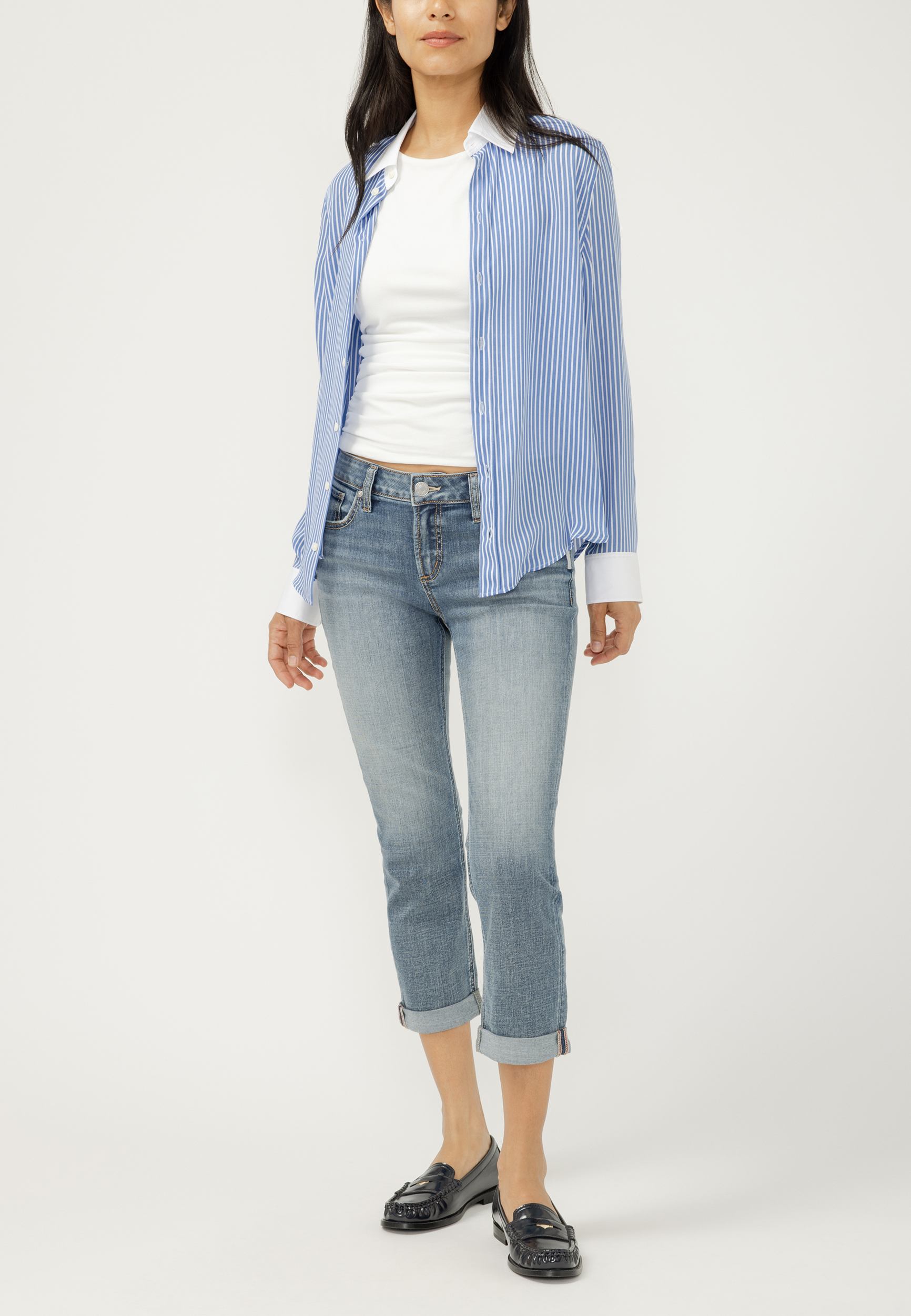 Silver Jeans Co.&reg; Elyse Curvy Mid Rise Rolled Hem Capri