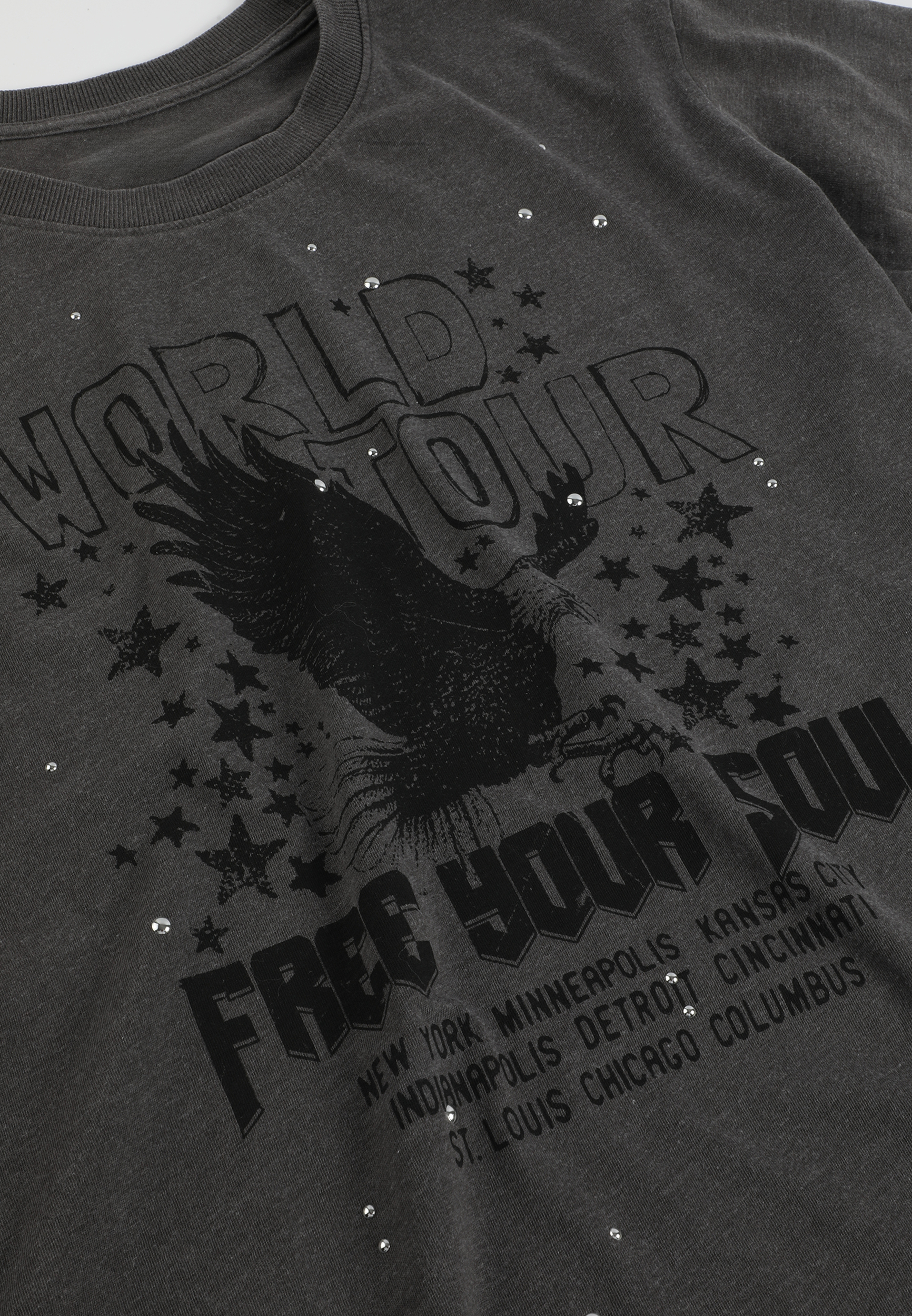 World Tour Free Your Soul Vintage Fit Graphic Tee, C9501, large