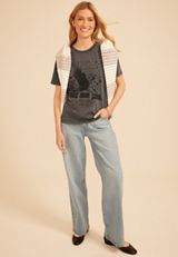 World Tour Free Your Soul Vintage Fit Graphic Tee, C9501, small