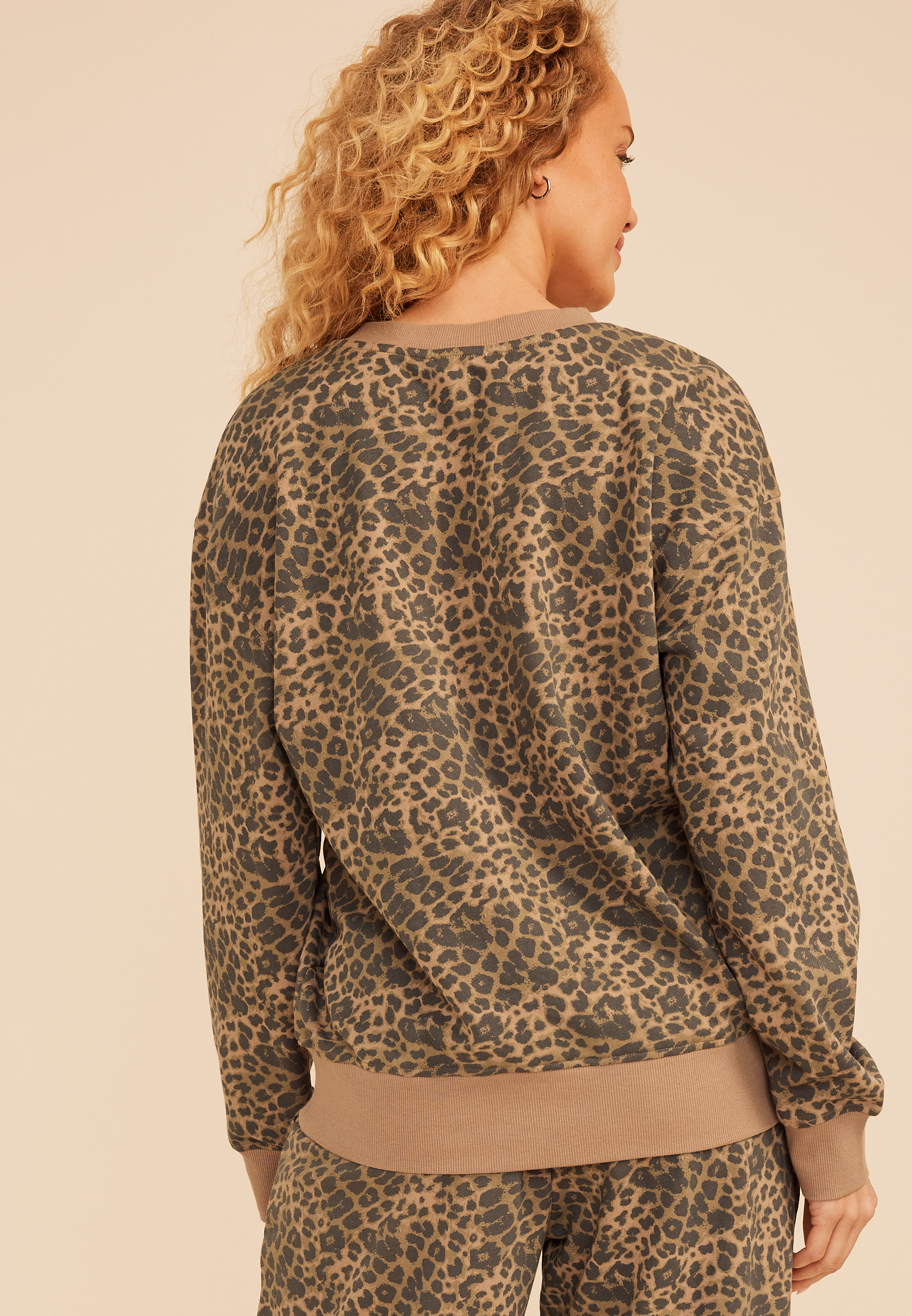Washed Terry V Neck Sweatshirt, C5296, large