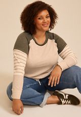 Plus Size Colorblock Ribbed Striped Sleeve Raglan Tee, C1008, small