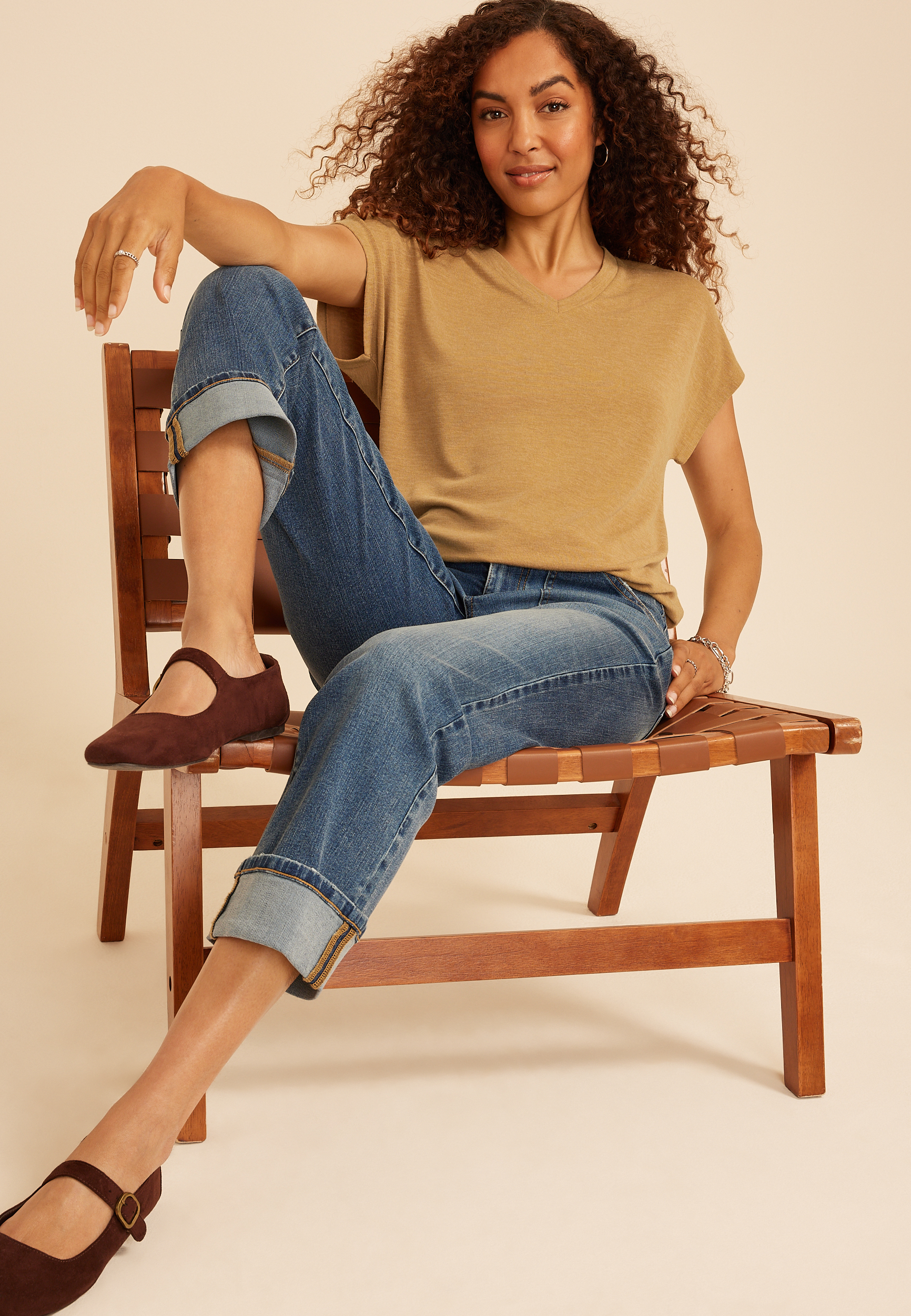 24/7 Bubble Hem V Neck Tee