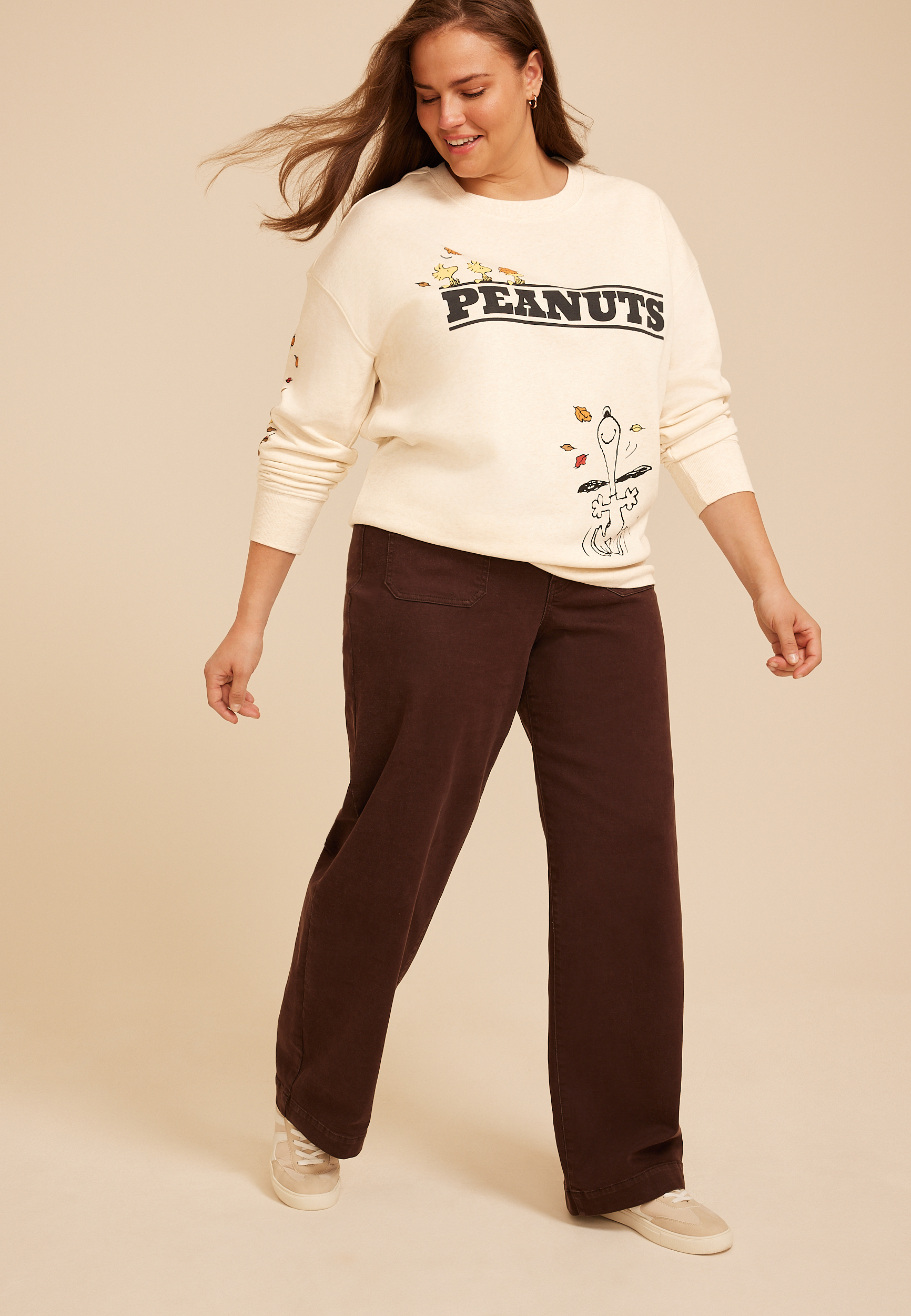 Plus Size Peanuts Snoopy Fall Graphic Sweatshirt