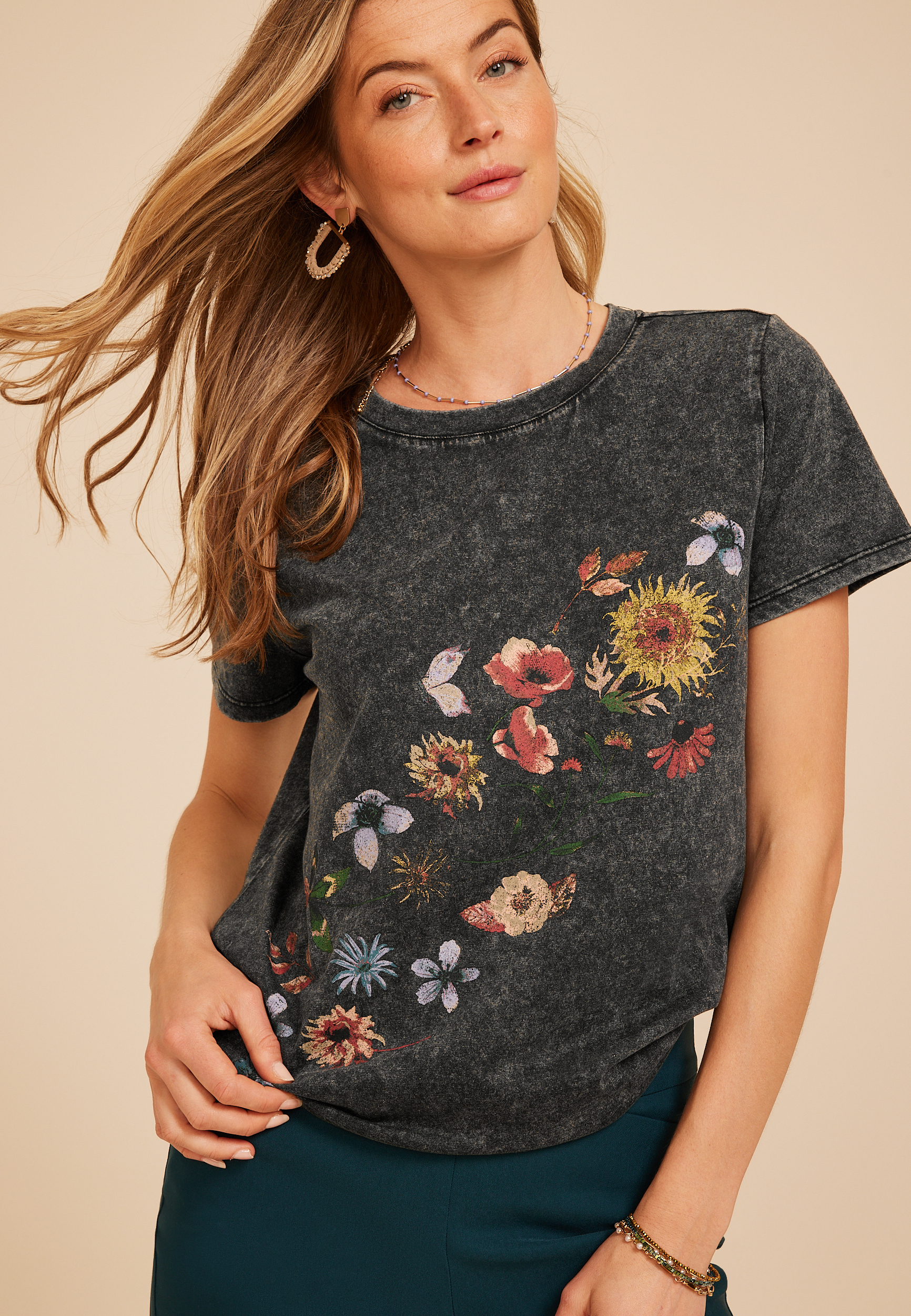 Trailing Floral Classic Fit Graphic Tee
