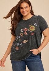 Plus Size Trailing Floral Classic Fit Graphic Tee, C106, small
