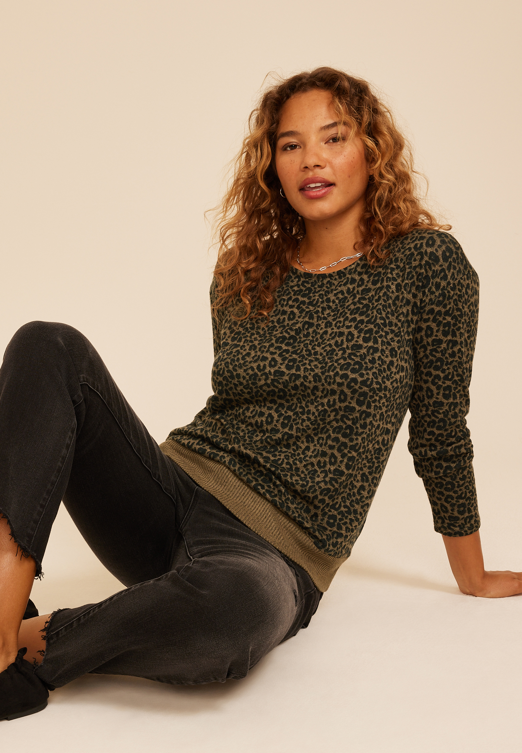 24/7 Dakota Animal Print Banded Hem Top, C5296, large