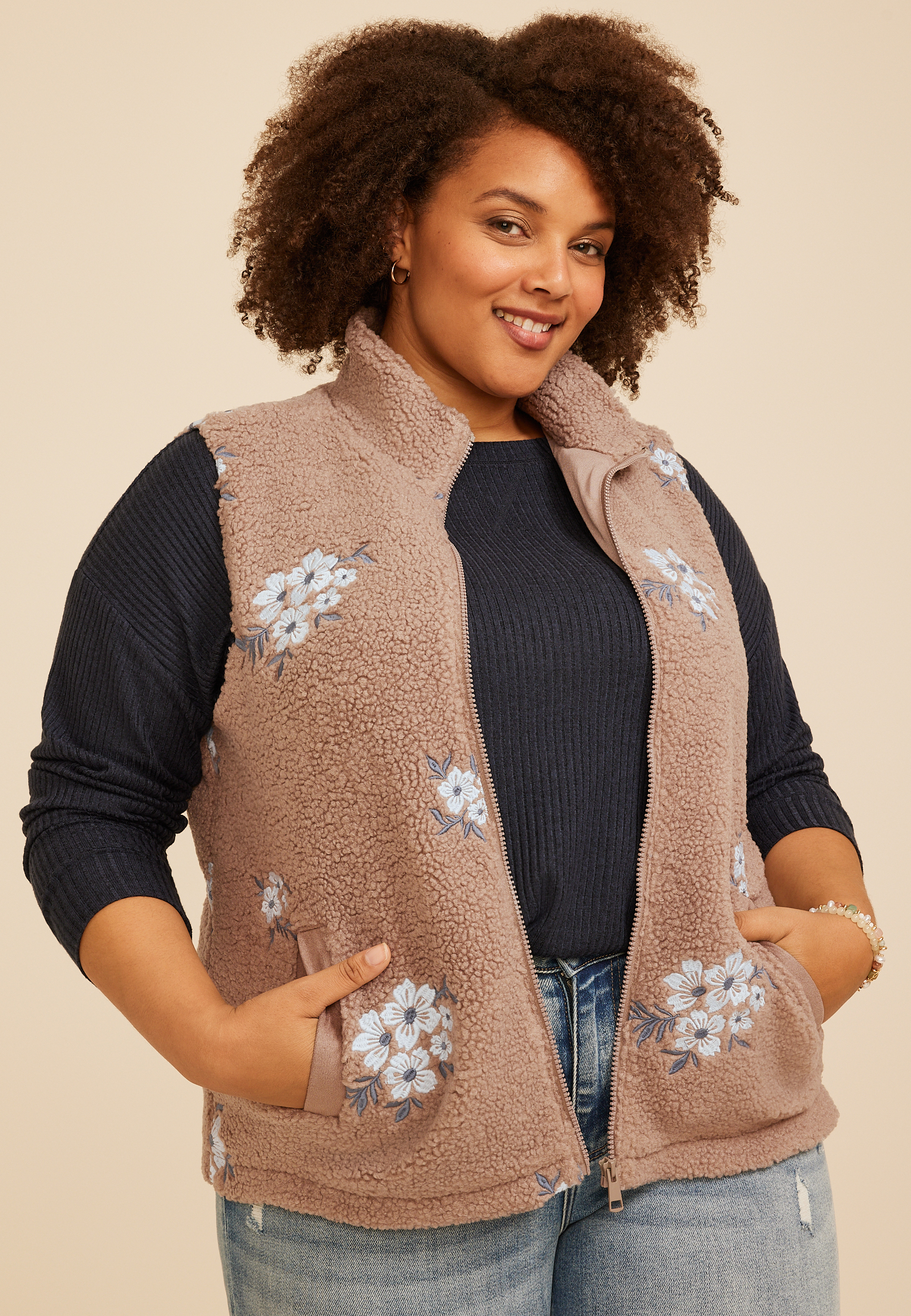 Plus Size Floral Embroidered Sherpa Vest, C5521, large
