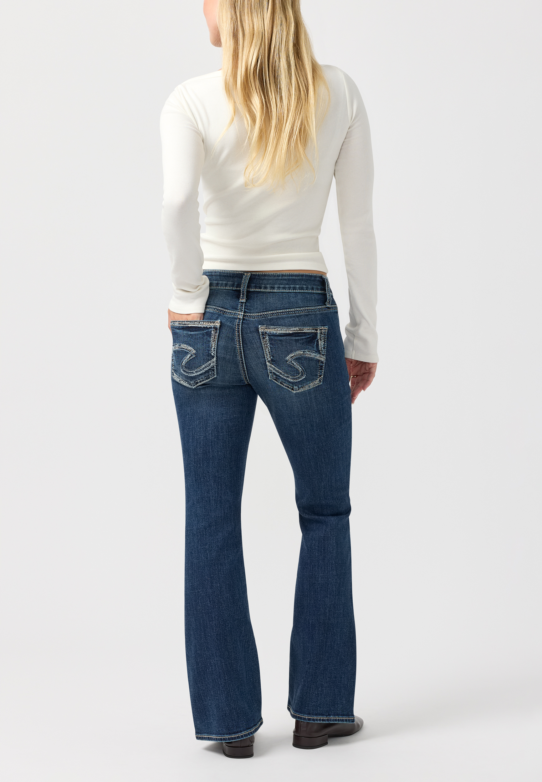 Petite Silver Jeans Co.®Suki Mid Rise Curvy Fit Bootcut Jean, , large