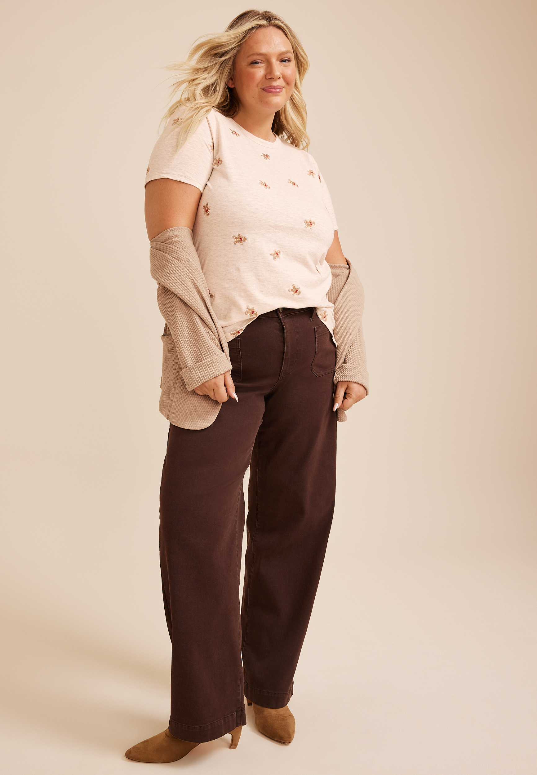 Plus Size 24/7 Dawson Gingerbread Man Crew Neck Tee, C5249, large