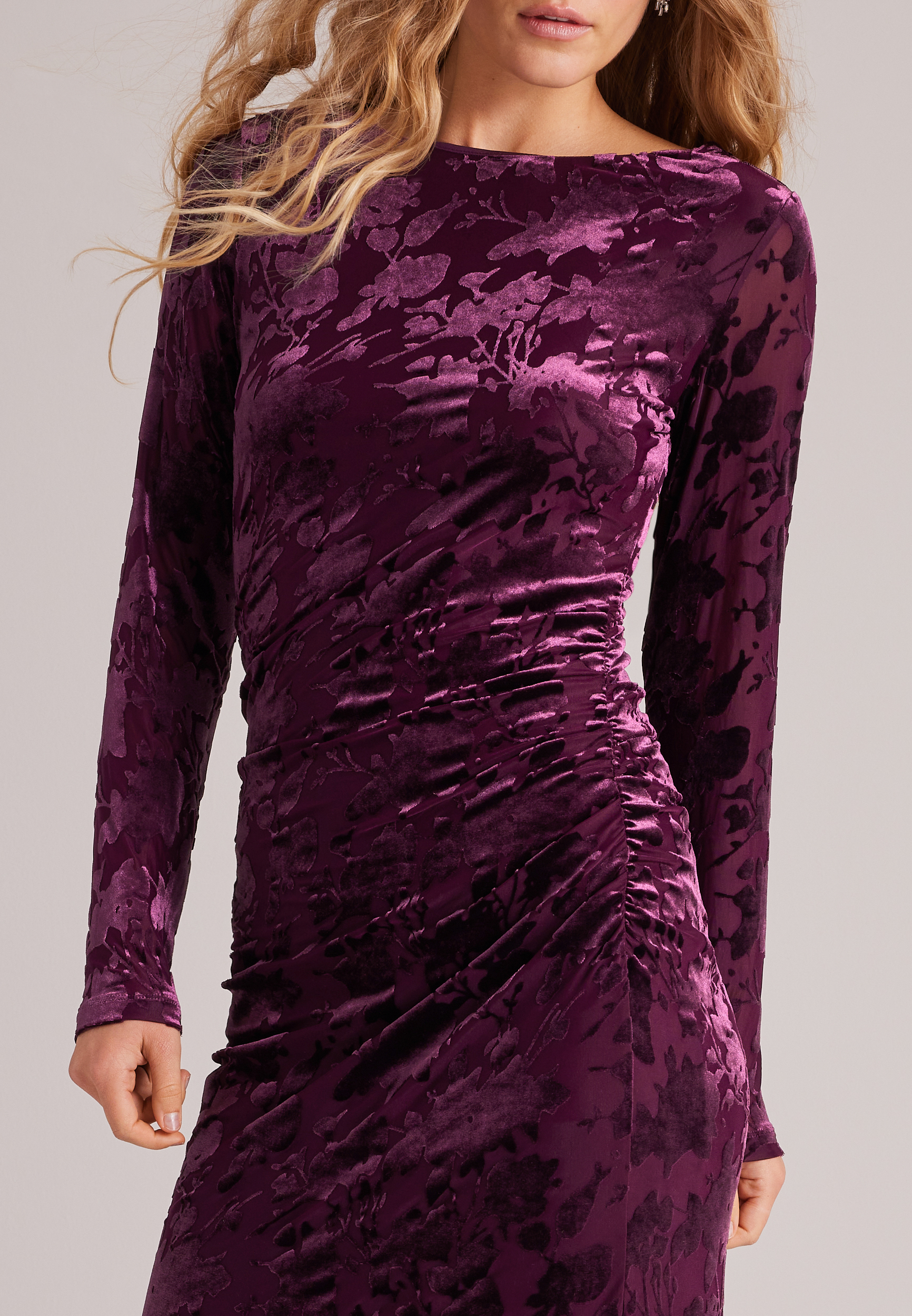 Studio Y Long sleeve Flocked Mesh Ruched Mid, POTENT PURPLE, large