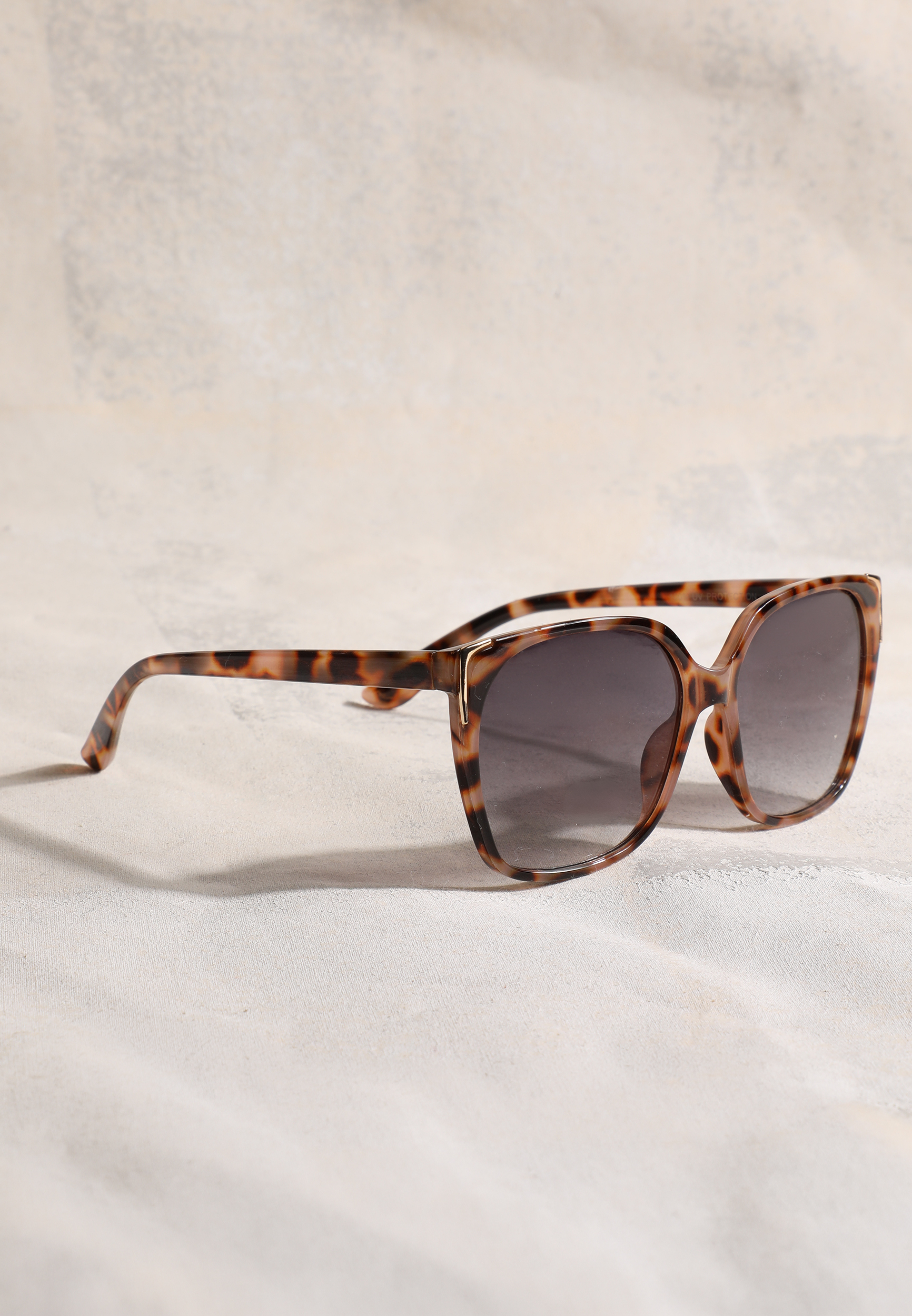 Oversized Tortoiseshell Square Sunglasses, C920, large