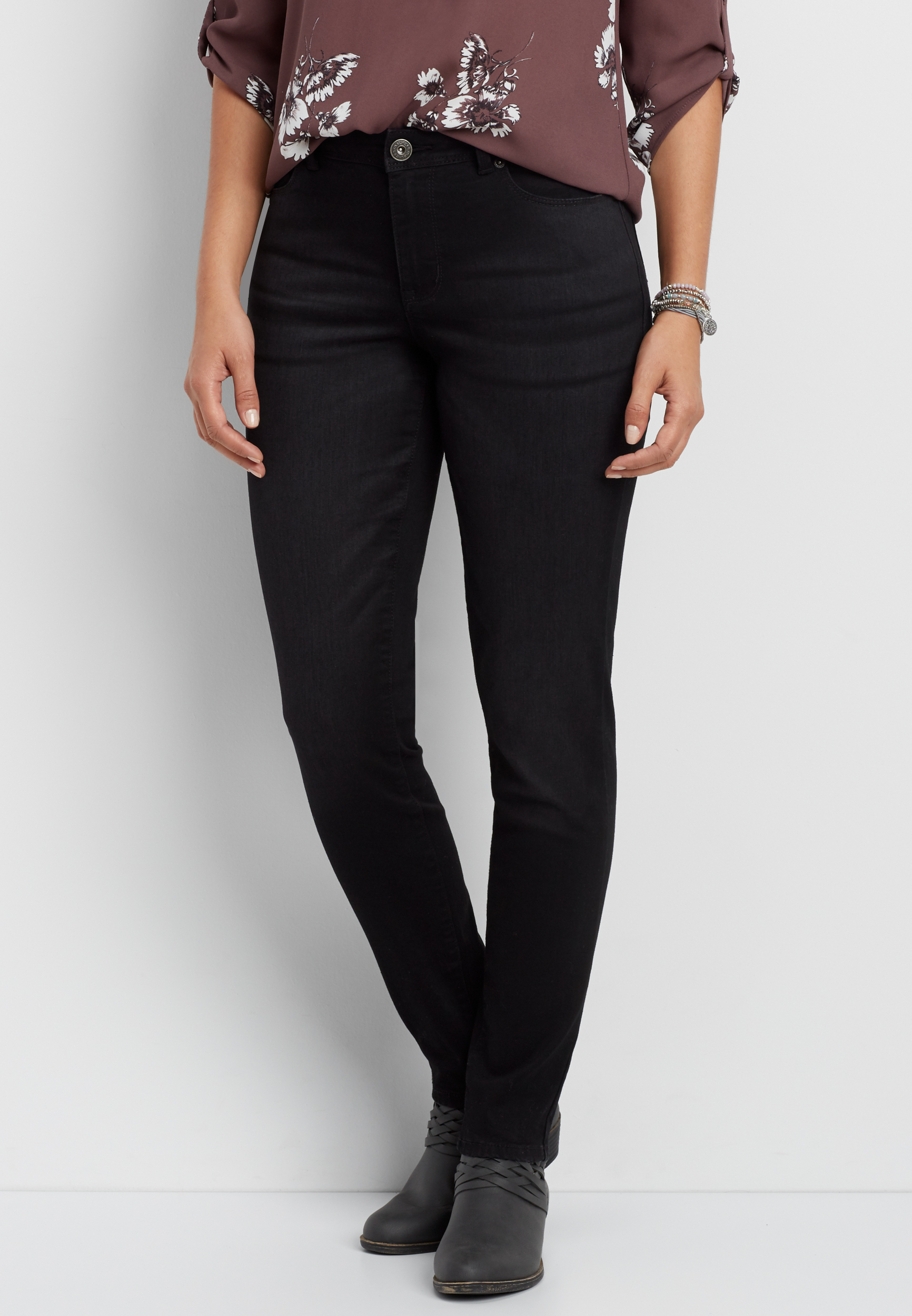 black curvy skinny jeans