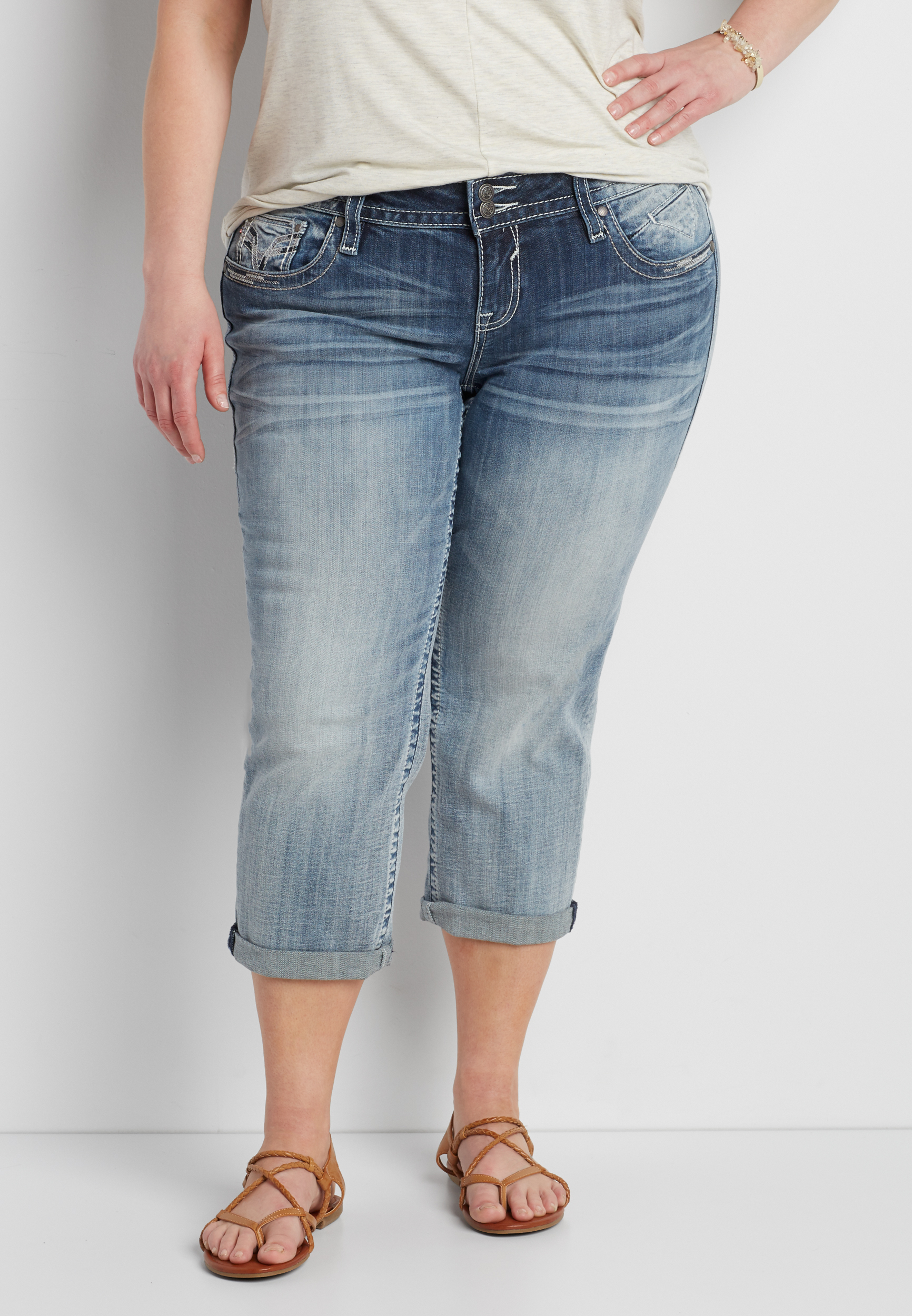 Vigoss® plus size capri in light wash maurices