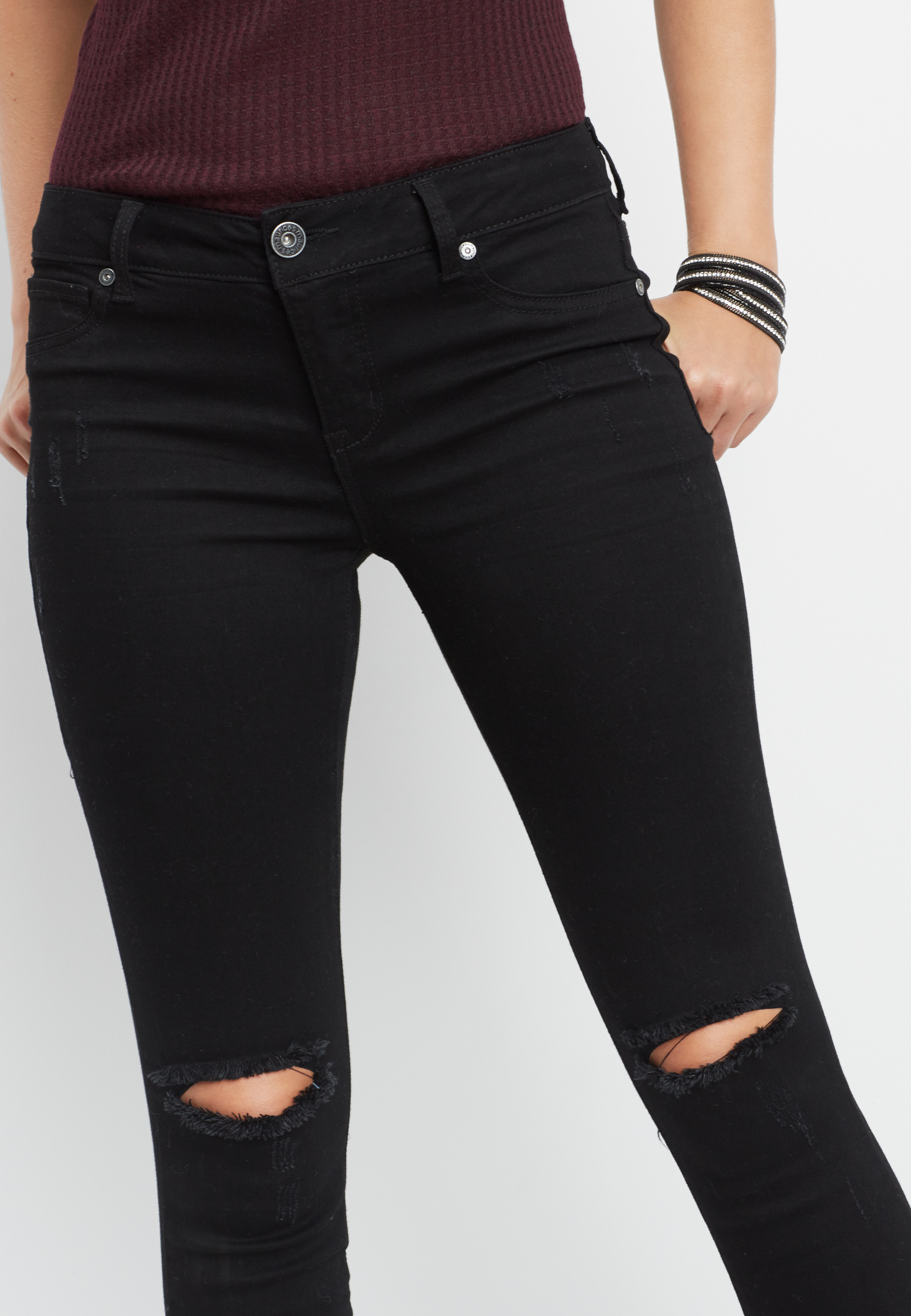 black destructed jeans