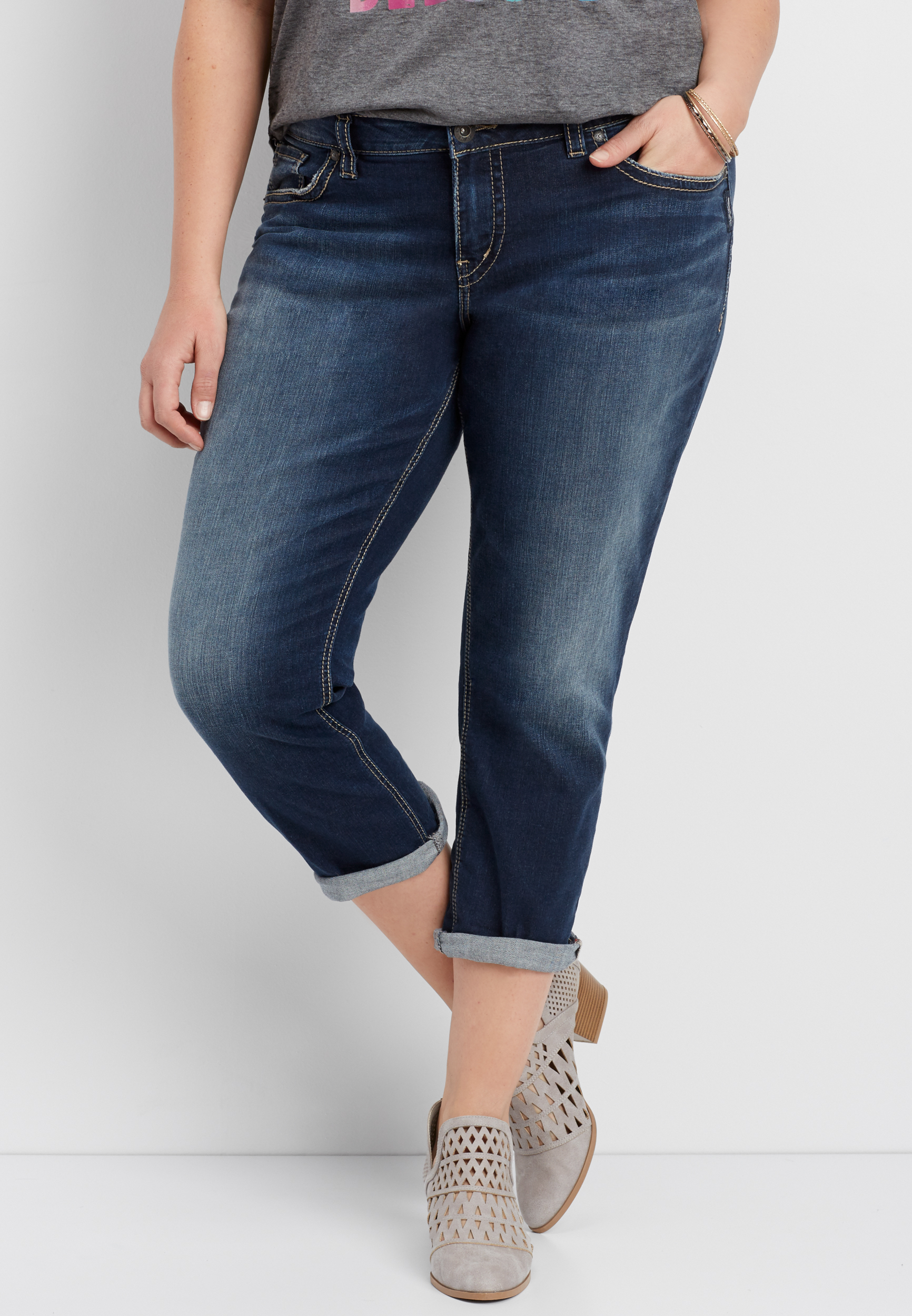 dark wash capri jeans