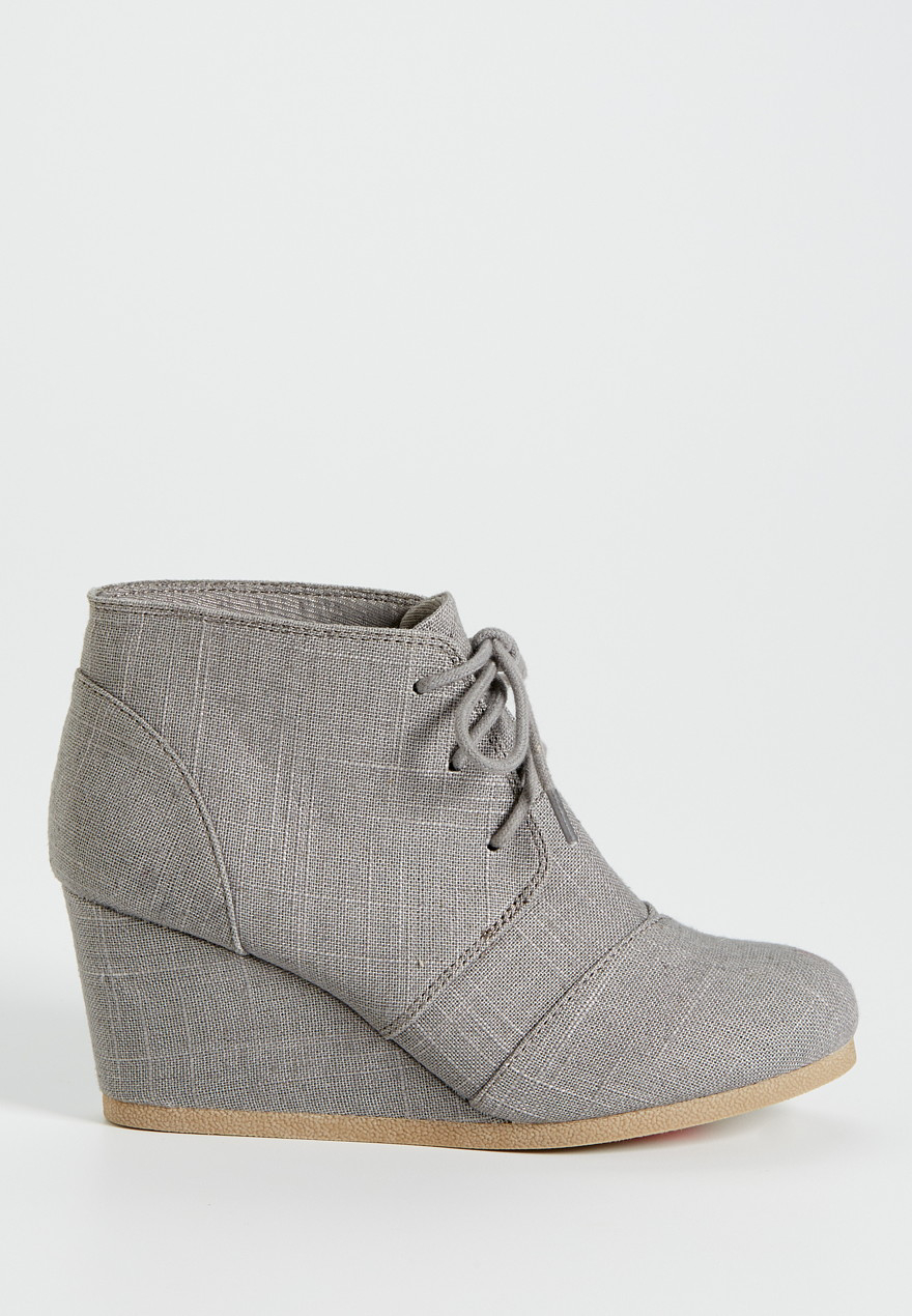 Tali lace-up wedge bootie in gray | maurices