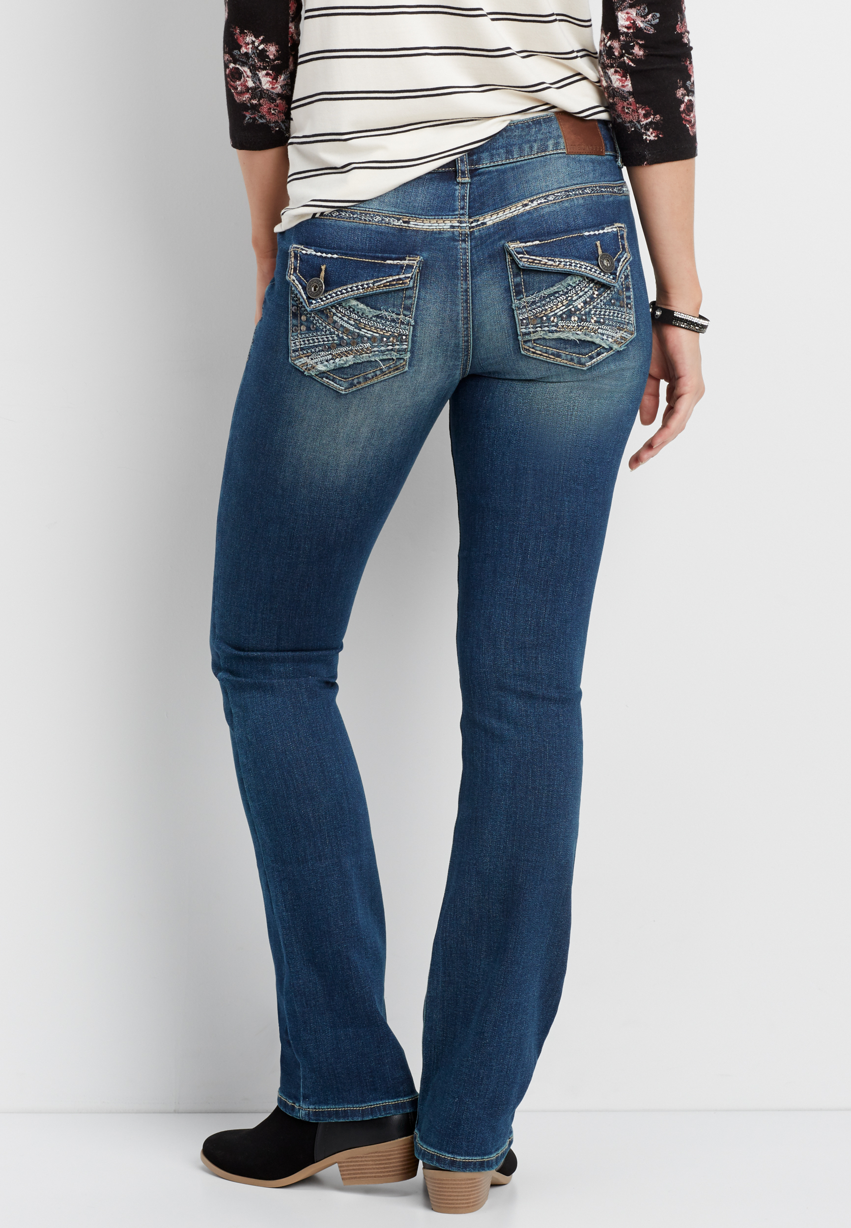 jeans with back button pockets